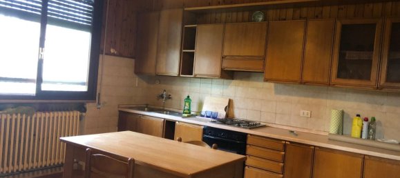 7 rooms House in Reggio Emilia, Italy No. 227576 24