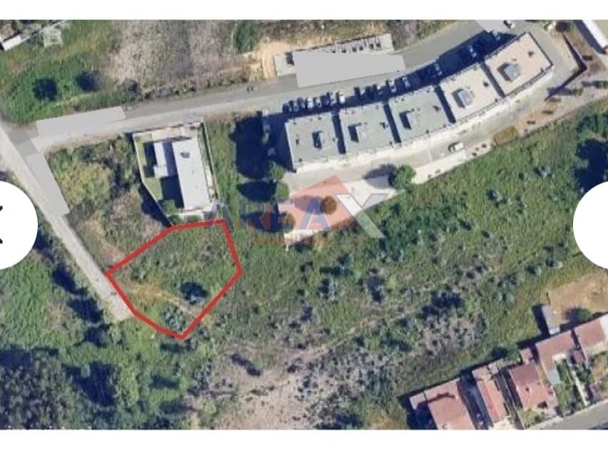 845m² Land in Santa Maria da Feira, Portugal No. 304867