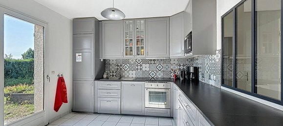 4 bedrooms House in Meximieux, France No. 362094 5