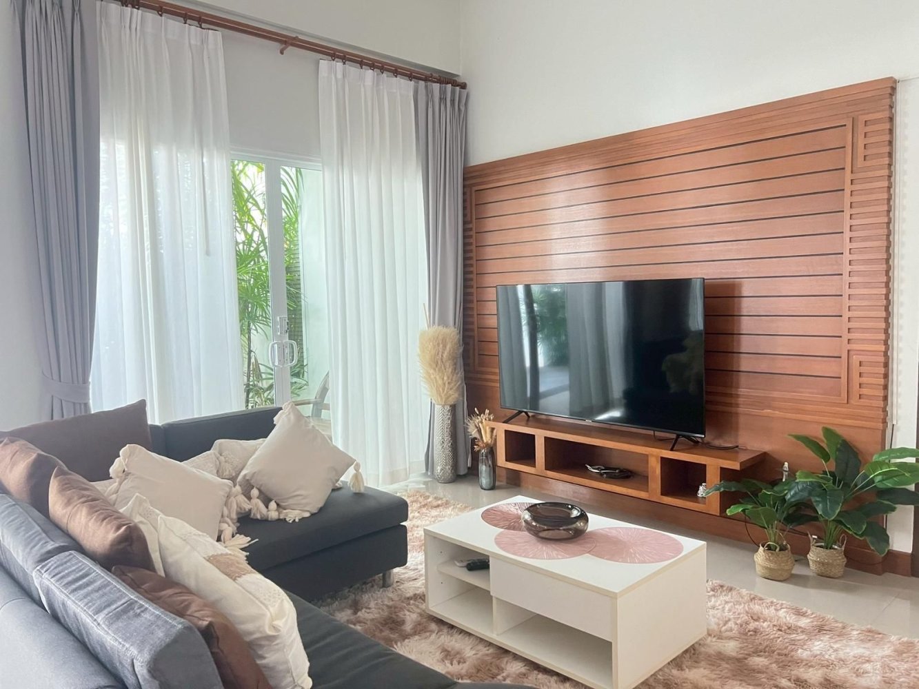 2 bedrooms House in Phuket, Thailand No. 69437