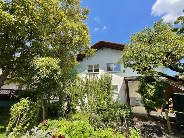 5 bedrooms House in Sierentz, France No. 89738