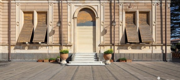 10 غرف نوم فيلا في Sant'Agata li Battiati, Italy رقم 39062 26