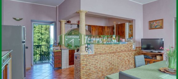 3 Schlafzimmer Villa in Varese, Italy, Nr. 307845 4