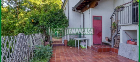 3 Schlafzimmer Villa in Varese, Italy, Nr. 307845 14