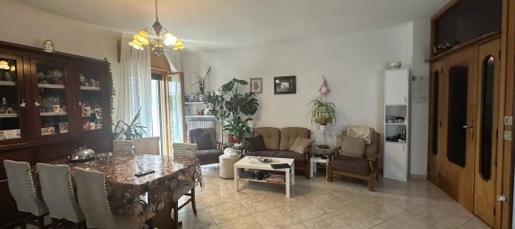 5 rooms Apartment in Celenza sul Trigno, Italy No. 306445 3