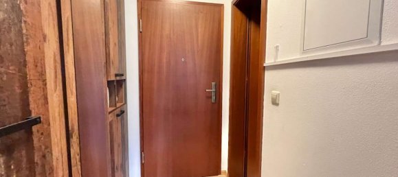 Studio in Altglienicke, Germany, Nr. 38618 2