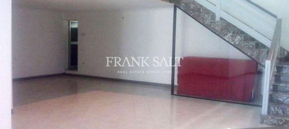 Büro in Paola, Malta 300m², Nr. 12592 3