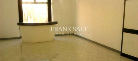 Büro in Paola, Malta 300m², Nr. 12592 6