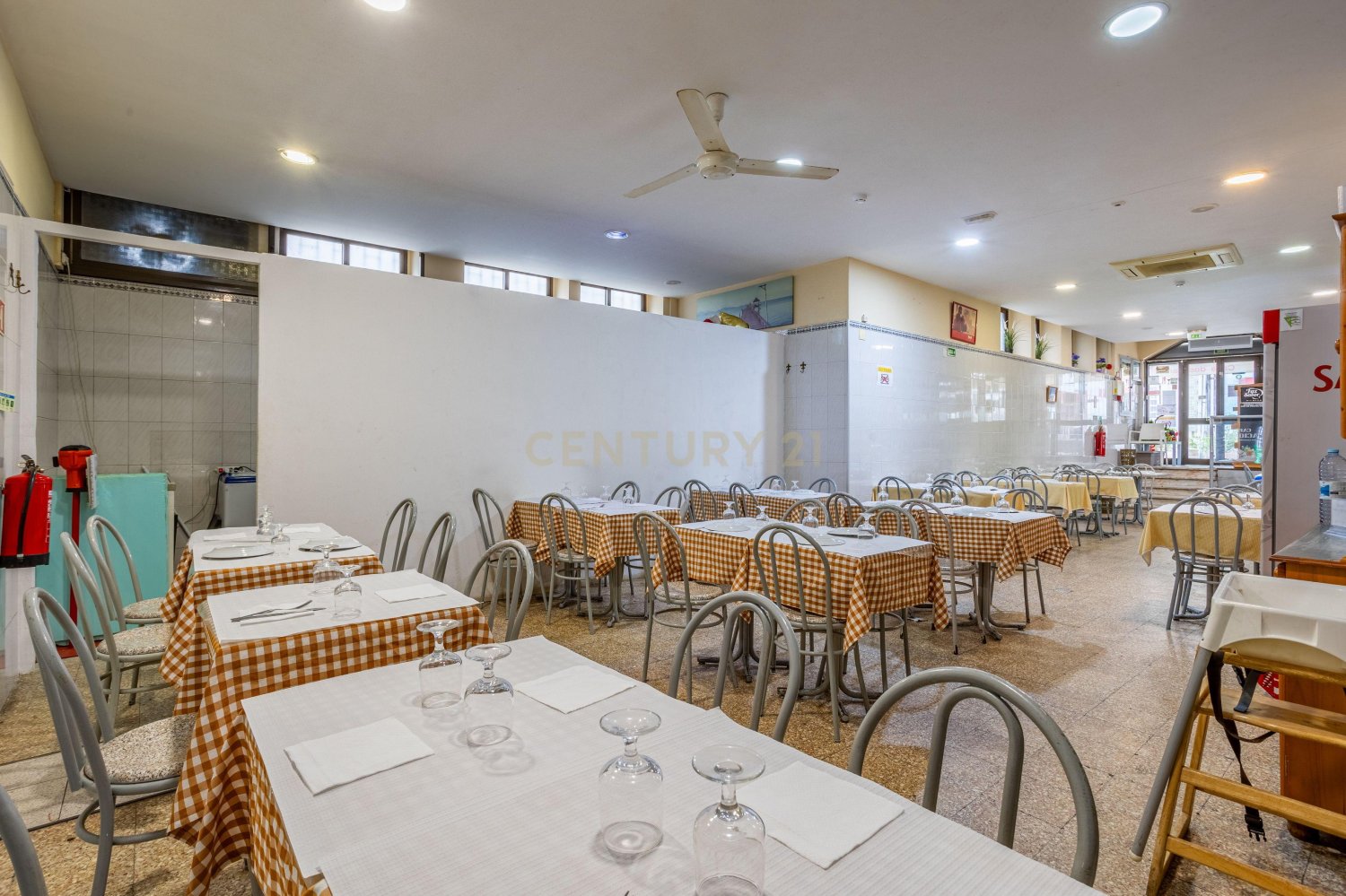 Коммерческая недвижимость с 3 спальнями в Лориш, Португалия № 180756