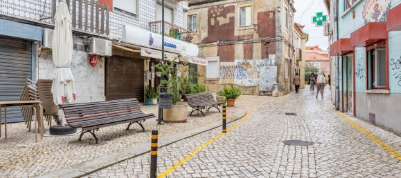 Коммерческая недвижимость с 3 спальнями в Лориш, Португалия № 180756 21