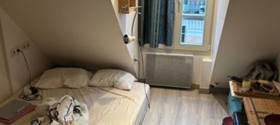 1 bedroom Apartment in Paris, France No. 314837 2