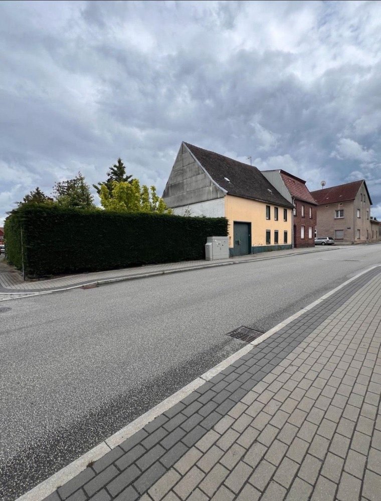 6 rooms House in Elbe-Elster, Germany No. 305854