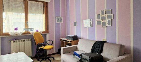 4-salle Appartement à Massa, Italy No. 73172 14
