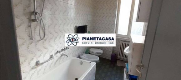 3 bedrooms Apartment in Ponte San Pietro, Italy No. 60055 3