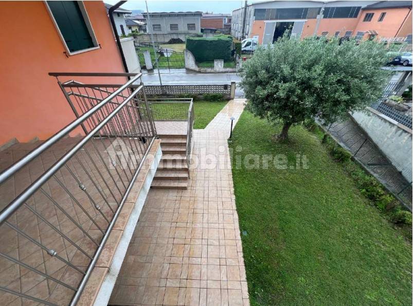 6 bedrooms Apartment in Belfiore, Italy No. 373435