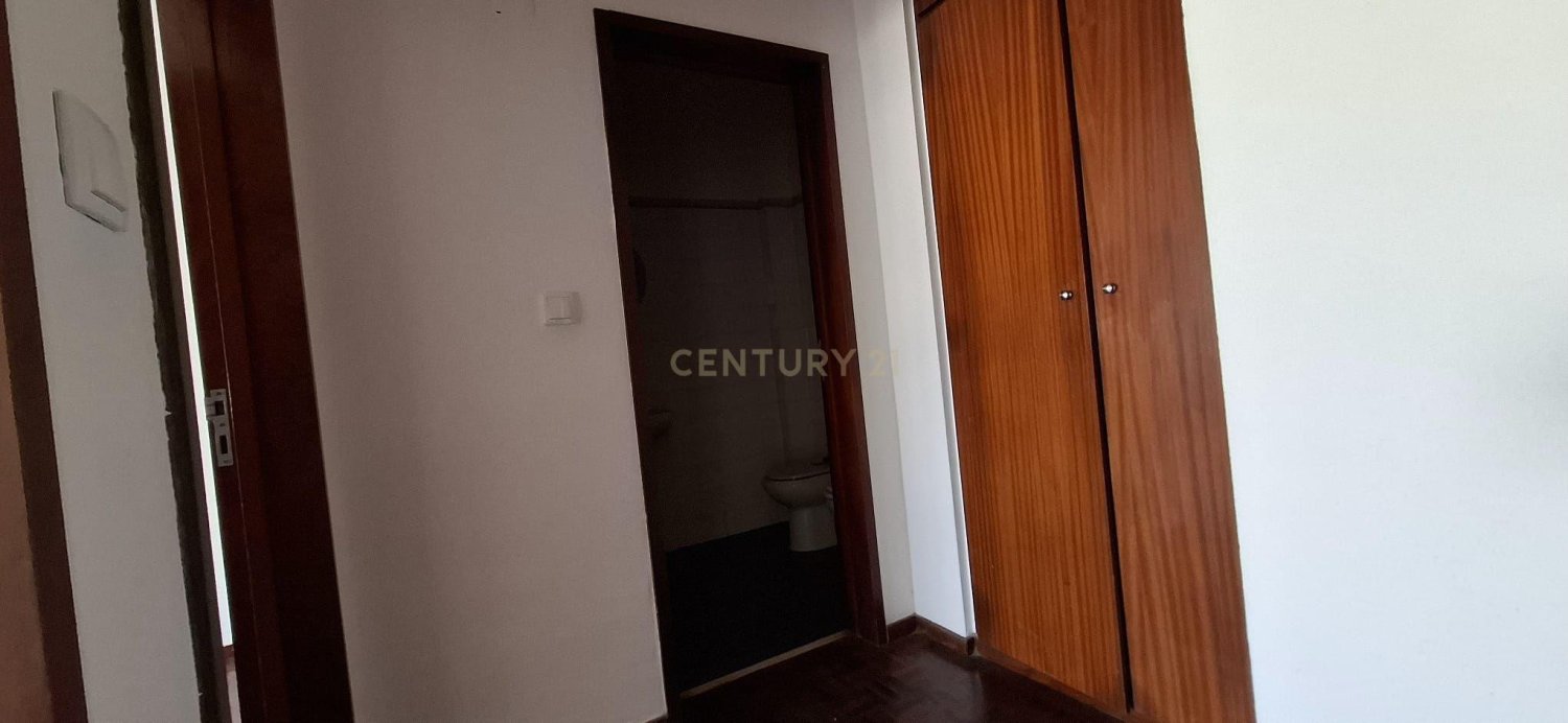 Apartamento de 2 dormitorios en Sintra, Portugal No. 213702