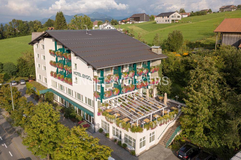 Hôtel à Alberschwende, Austria 2475m² No. 227465