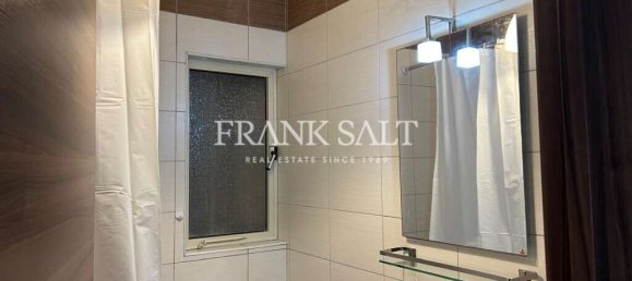 3 bedrooms Maisonette in Paola, Malta No. 8199 13