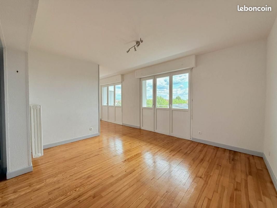 Квартира с 2 спальнями в Монтиньи-ле-Мец, Франция № 280500