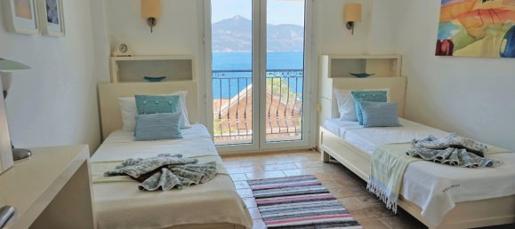Villa de 2+3 en Kalkan, Turkey No. 3890 17