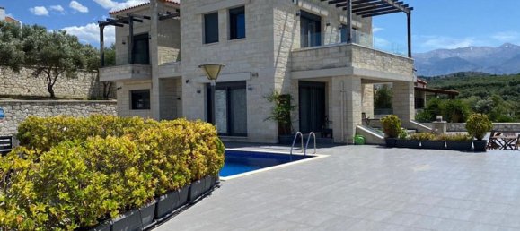 4 Schlafzimmer Villa in Chania, Greece, Nr. 894 5