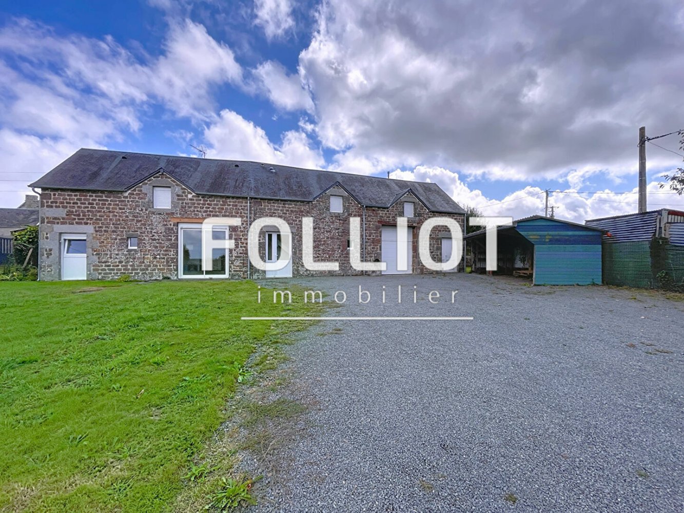 Casa de 3 dormitorios en Gavray-sur-Sienne, France No. 355001