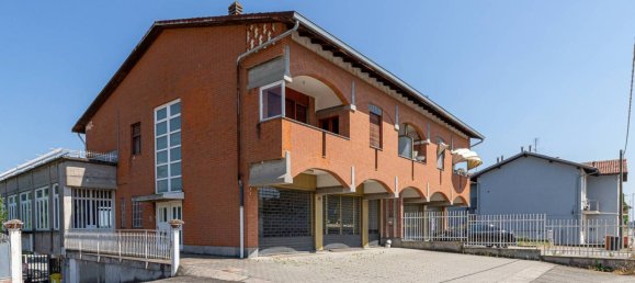 2 chambres Appartement à Ivrea, Italy No. 347934 30
