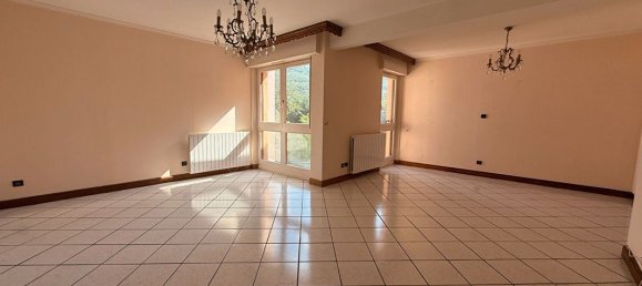 3 chambres Appartement à Haut-Rhin, France No. 277011 3