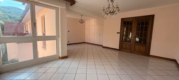 3 chambres Appartement à Haut-Rhin, France No. 277011 5