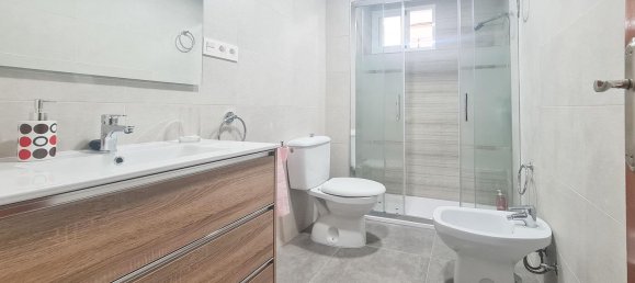 3 bedrooms Apartment in Granada, Spain No. 137742 13