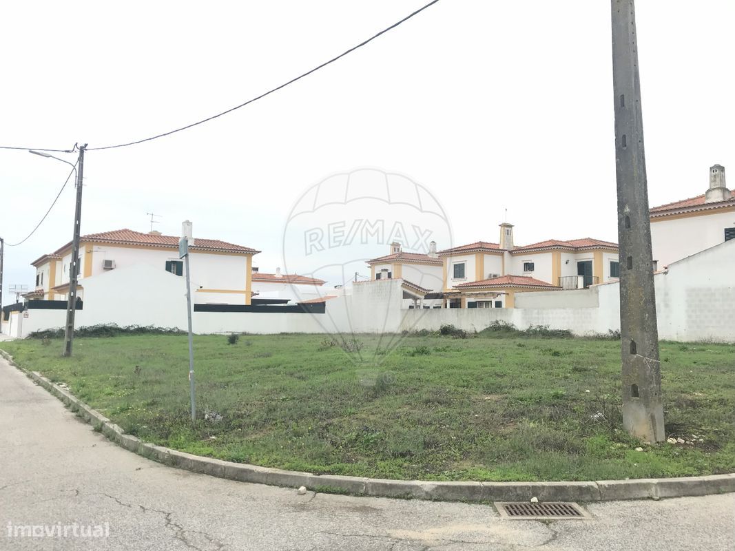 Grundstück in Benavente, Portugal 946m², Nr. 73513