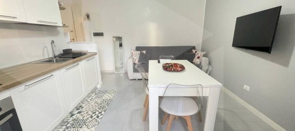 1 Schlafzimmer Wohnung in Bari, Italy, Nr. 23646 2