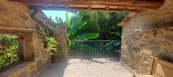 12-salle Maison à Bagni di Lucca, Italy No. 90292 11