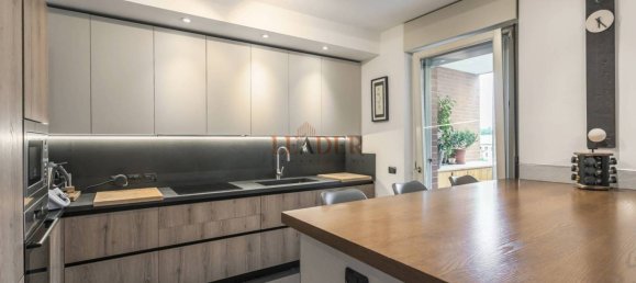 2 bedrooms Apartment in Bergamo, Italy No. 369899 8