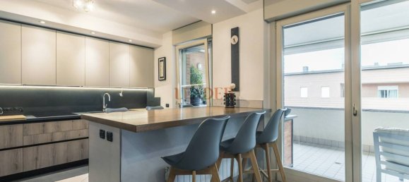 2 bedrooms Apartment in Bergamo, Italy No. 369899 5