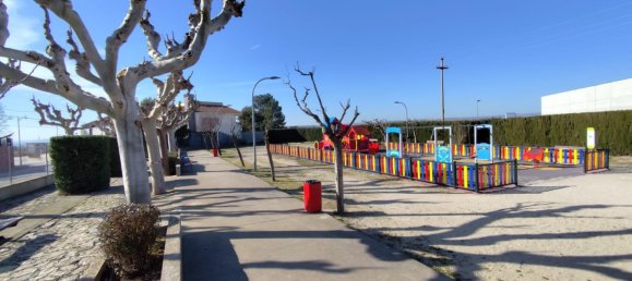 77m² Land in San Mateo de Gallego, Spain No. 62471 10