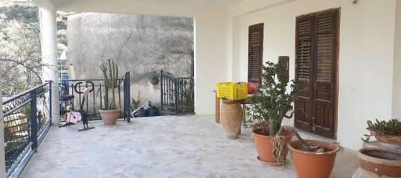 Вилла с 3 комнатами в Монреале, Италия № 256303 2