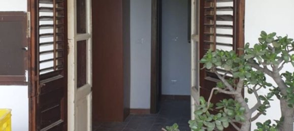 Вилла с 3 комнатами в Монреале, Италия № 256303 11