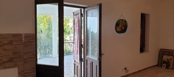 Вилла с 3 комнатами в Монреале, Италия № 256303 17