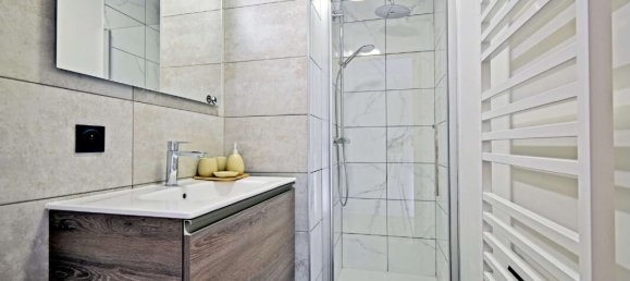 3 bedrooms Apartment in Huez, France No. 951 6