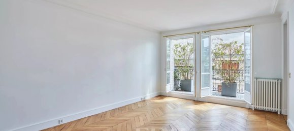 6 rooms Duplex in Paris, France No. 182704 2