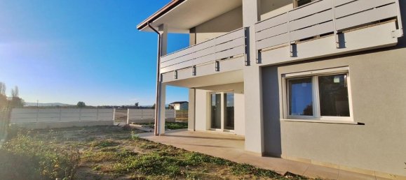 5 rooms House in Campodoro, Italy No. 62015 12