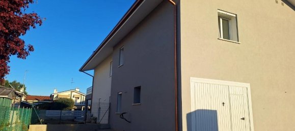 5 rooms House in Campodoro, Italy No. 62015 17