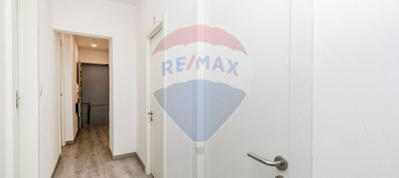 Edificio en Amadora, Portugal 274 m² No. 75629 8