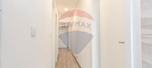 Edificio en Amadora, Portugal 274 m² No. 75629 26