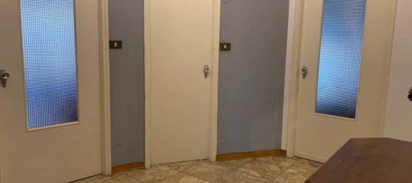 3 bedrooms Apartment in Turin, Italy No. 350019 7