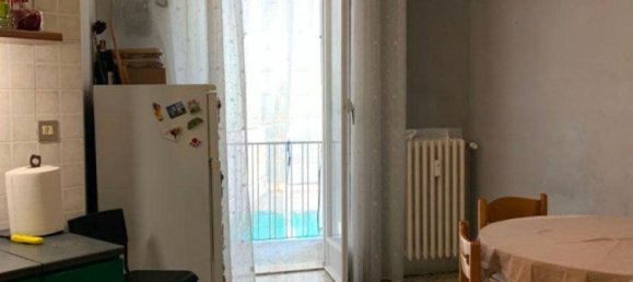 3 bedrooms Apartment in Turin, Italy No. 350019 9