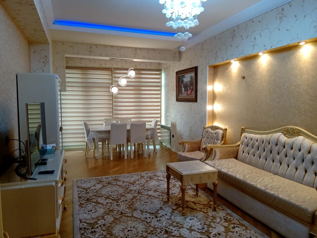 Квартира с 2 спальнями в Хатаинский район, Азербайджан № 1983