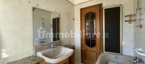 3 Schlafzimmer Wohnung in Collegno, Italy, Nr. 370294 22