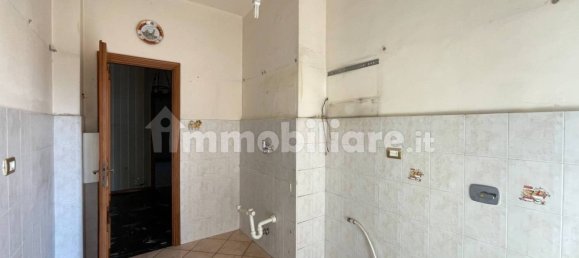 3 Schlafzimmer Wohnung in Collegno, Italy, Nr. 370294 8